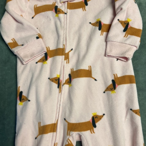 Carter’s Fleece Sleeper Dachshund Dog Allover Print Size 12 Months - Picture 2 of 5